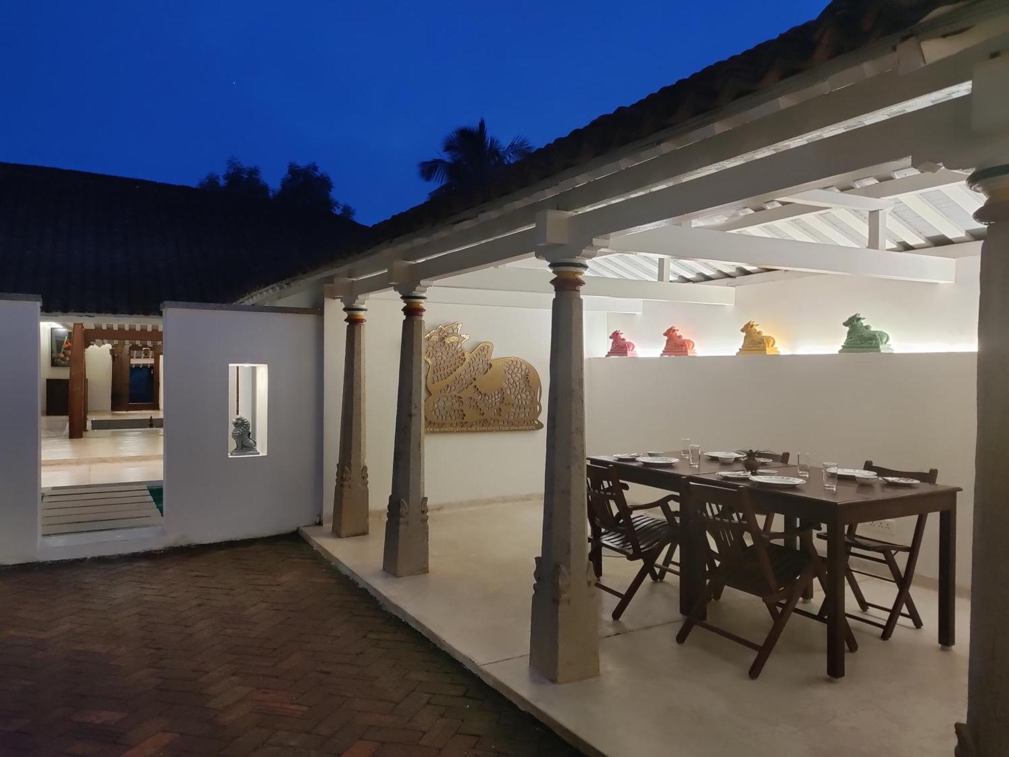 Mangala Heritage By Luxunlock Private Villas Tirukkannapuram ภายนอก รูปภาพ