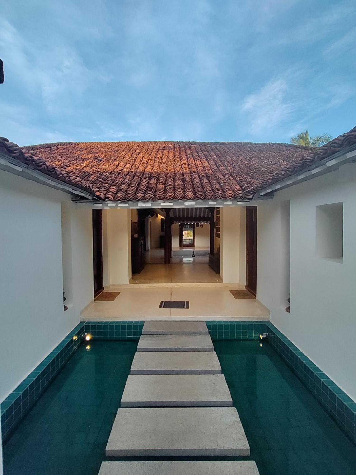 Mangala Heritage By Luxunlock Private Villas Tirukkannapuram ภายนอก รูปภาพ