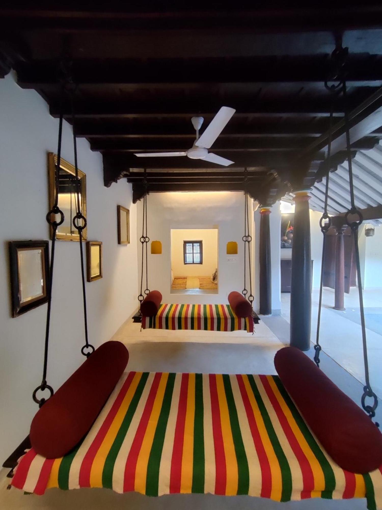 Mangala Heritage By Luxunlock Private Villas Tirukkannapuram ภายนอก รูปภาพ